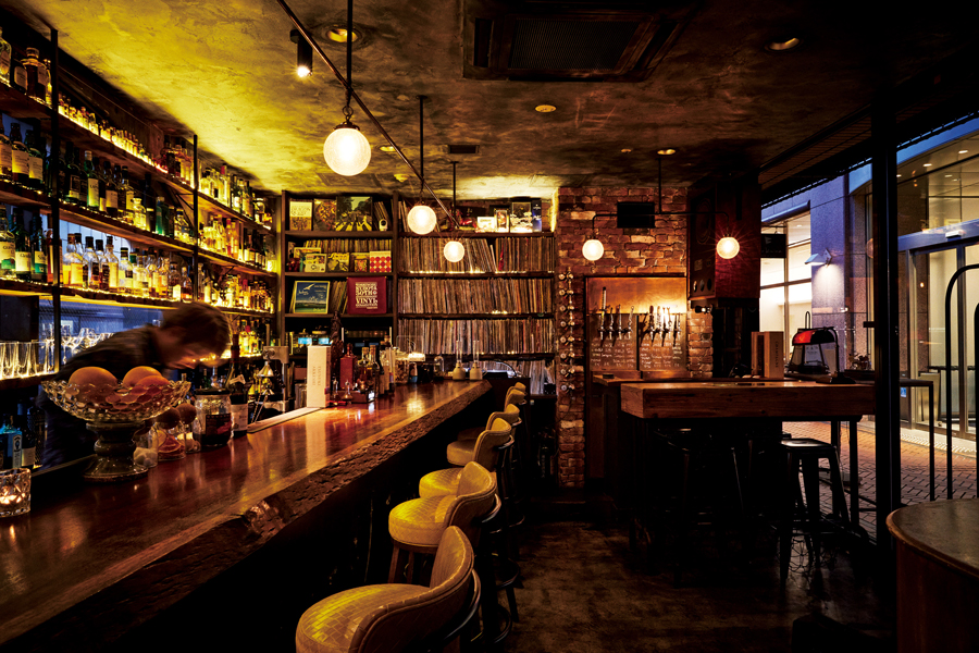 Tatsuo Sunaga Talks about Music Bar | Silver Magazine
