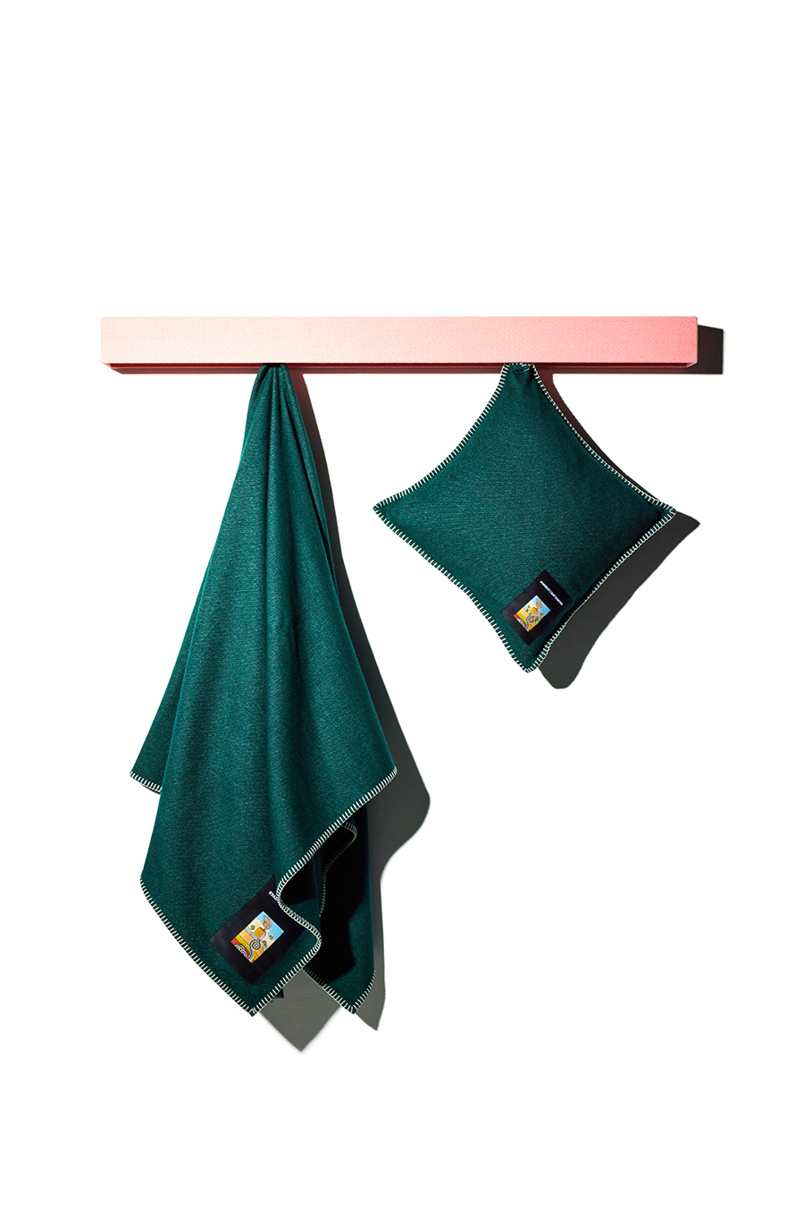 89 Editor's Eye Kvadrat / Raf Simons Peg Rail & Blanket &