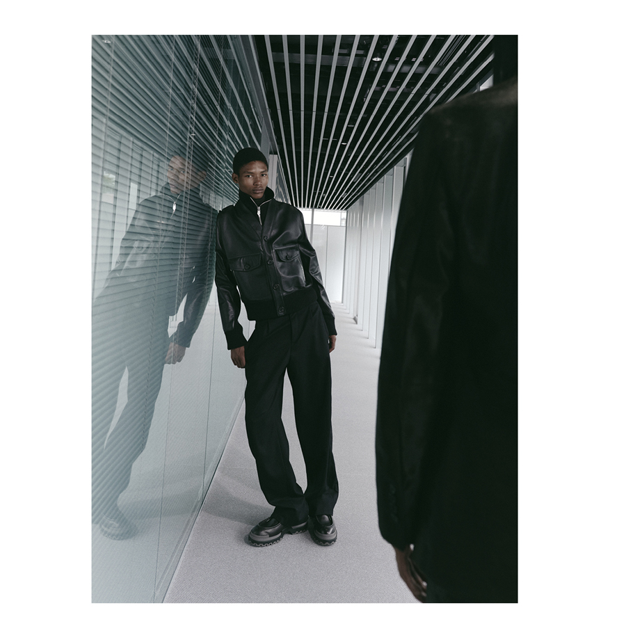 エルメス【LA SELLE HERMES】ハードカバー フランス語 写真集 エルメス【LA SELLE HERMES】ハードカバー フランス語 写真集